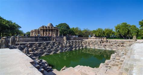 $564 Cheap Cleveland to Ahmedabad flights (CLE to AMD) .